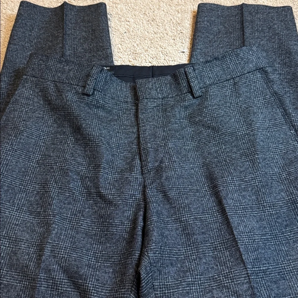 Banana Republic Charcoal Tailored Slim Pants - Picture 4 of 4